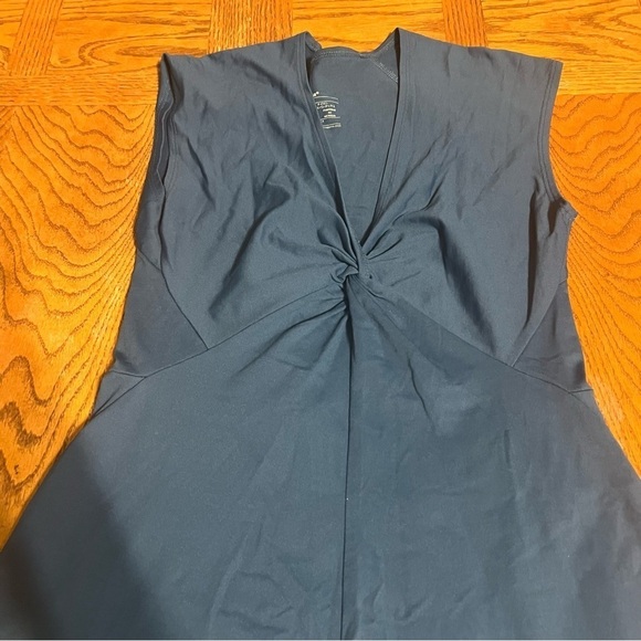 Patagonia Women’s Bandha Twist Front Dress in Glass Blue Sz M Athletic Dress - Picture 8 of 16